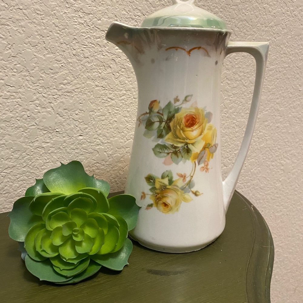 Leuchtenburg Chocolate Pot or Teapot